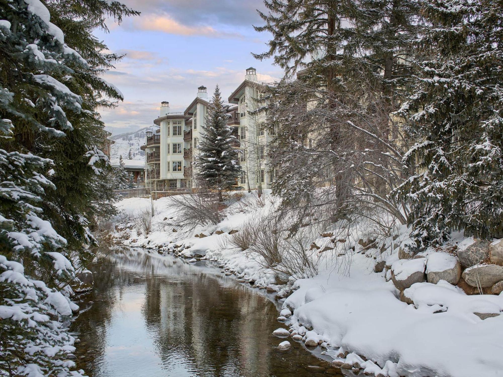 Austria Haus 3*
